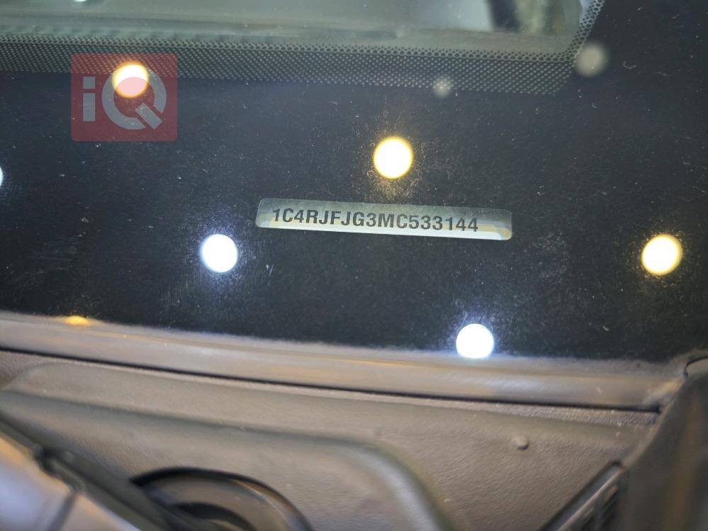 جیپ گراند شیرۆکی